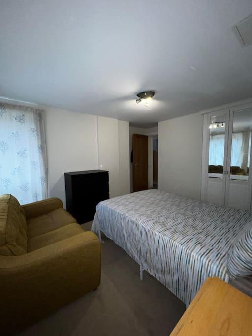 Stylish One Bedroom Flat Furnished Appartement Londres